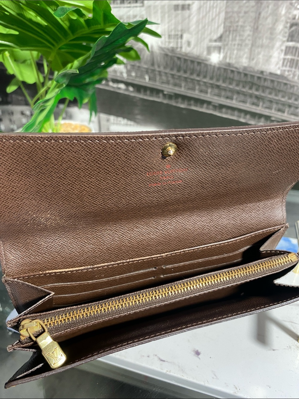 Authentic Louis Vuitton Damier Long Sarah Wallet - Picture 13 of 16